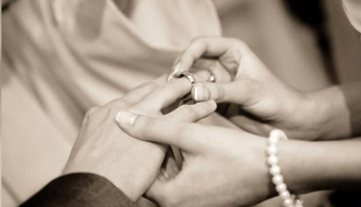 Canh Thìn và Bính Tý có hợp nhau trong tình yêu? 1996 hợp tuổi 2000 không?