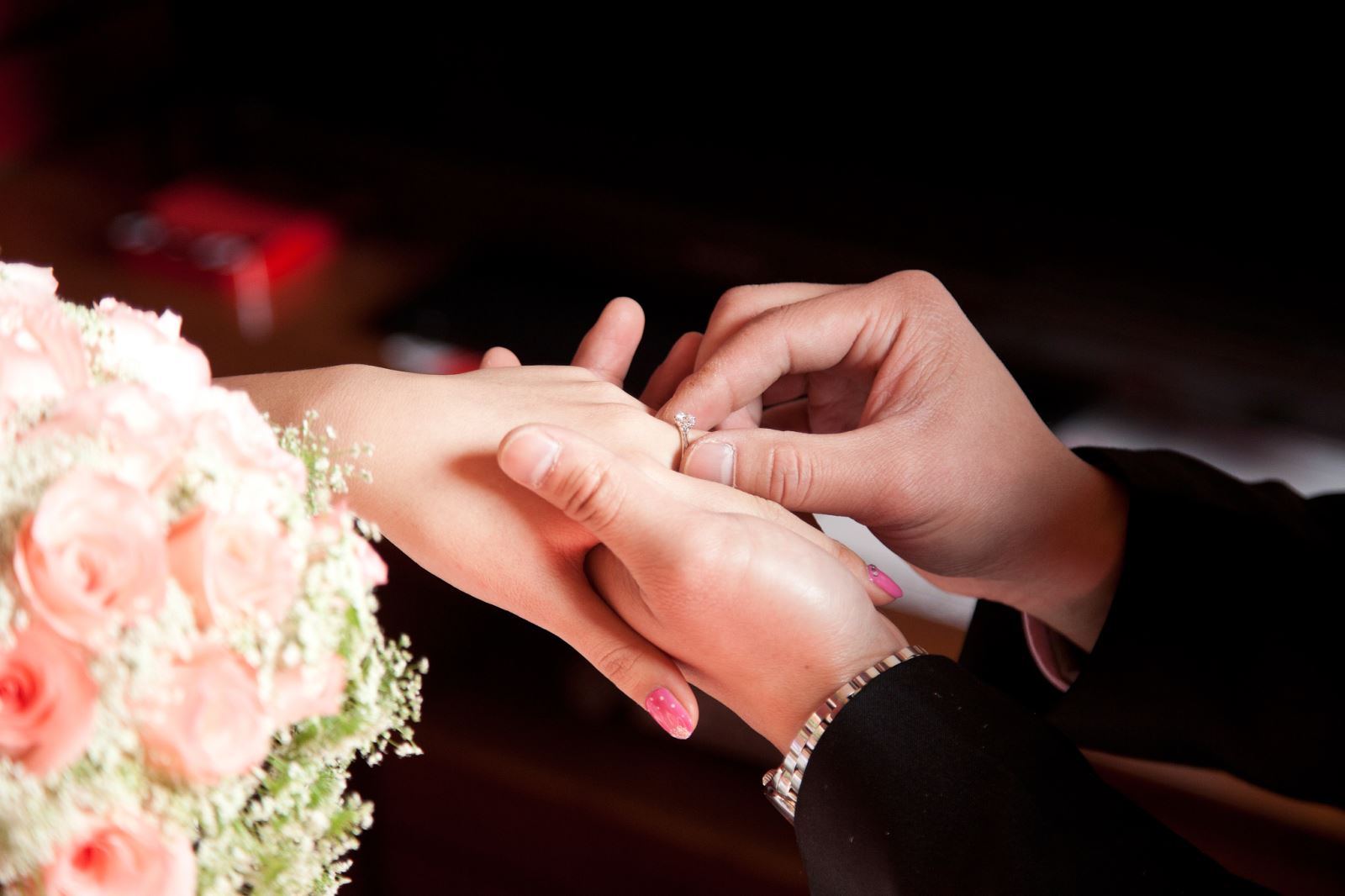 Kỷ Tỵ và Nhâm Ngọ có thuận lợi trên đường tình duyên?