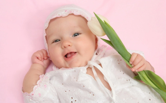 Có Bầu Nằm Mơ Thấy Bé Gái Đánh Con Gì? Giải Mã Giấc Mơ Có Bầu Mơ Thấy Bé Gái Đánh Số Mấy?