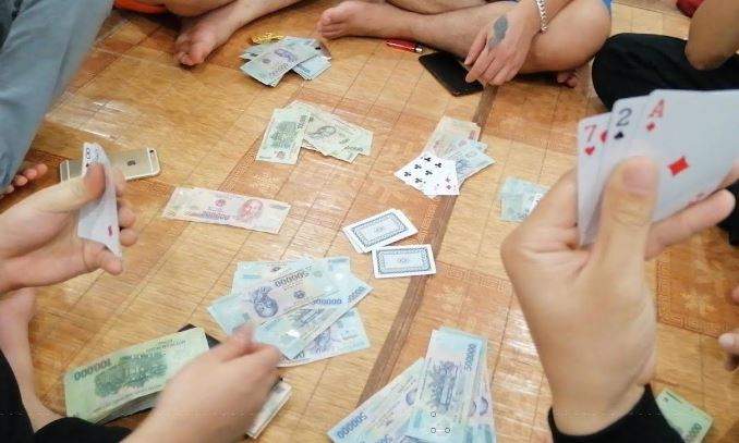 Nằm Mơ Thấy Đánh Bài Đánh Con Gì? Giải Mã Giấc Mơ Thấy Đánh Bài Đánh Số Mấy?