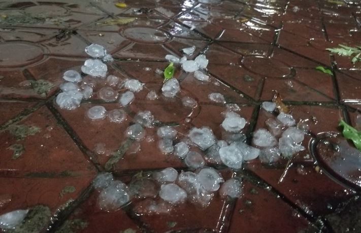 Nằm Mơ Thấy Mưa Đá Đánh Con Gì? Giải Mã Giấc Mơ Thấy Mưa Đá Đánh Số Mấy?